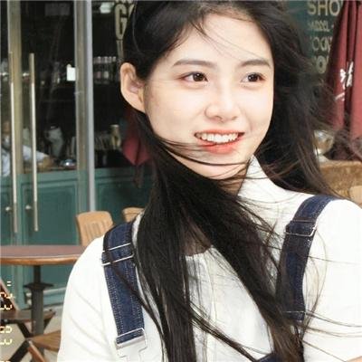 女孩舞步